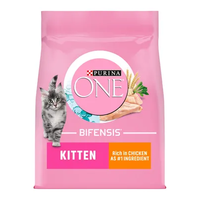 Purina ONE Bifensis Kitten, rich in chicken as number one ingredient, shown on pink packaging with a kitten image and chicken pieces.