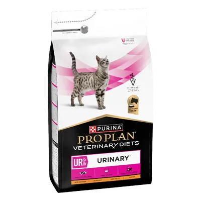 Purina Pro Plan Veterinary Diets UR Urinary cat food with chicken, supports urinary tract health. Packaging shows ISFM certificate and recyclable design.