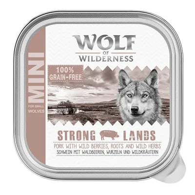 Wolf of Wilderness MINI, 100 % grain-free, Strong Lands, pork with wild berries, roots and wild herbs. Text v angličtine a nemčine na obale produktu.