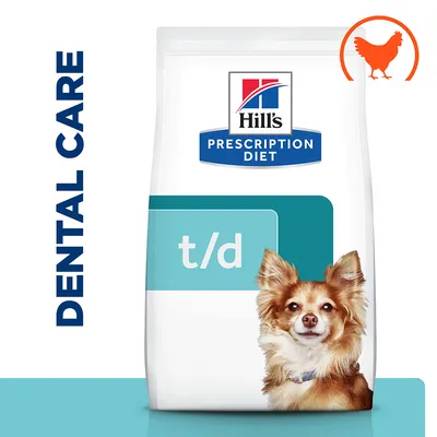 Hill's Prescription Diet t/d kutyatáp csomagolás, DENTAL CARE felirattal, narancssárga csirke szimbólummal a jobb felső sarokban.