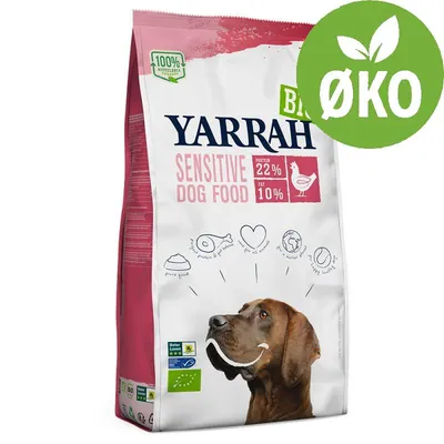 Yarrah Sensitive Dog Food, protein 22 %, fat 10 %, øko-mærke, Better Leven-mærke, stor grøn ØKO-cirkel, billede af hund på posen Yarrah Sensitive Dog Food, protein 22 %, fat 10 %, øko-mærke, Better Leven-mærke, stor grøn ØKO-cirkel, billede af hund på posen