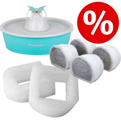 Fontaine à eau PetSafe bleue avec filtres de rechange en mousse et charbon, symbole pourcentage rouge indiquant une offre ou promotion visible.