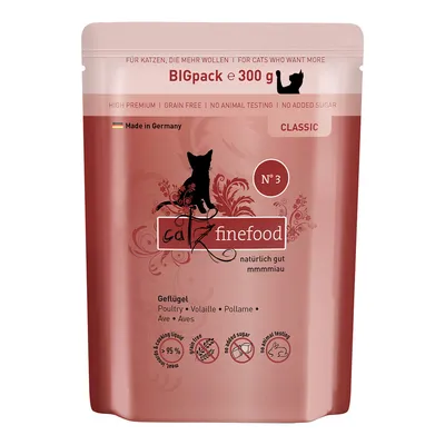 catz finefood Classic Nr. 3 Gevogelte, BIGpack 300 g, Made in Germany, graanvrij, geen dierproeven, zonder toegevoegde suikers, 95% vlees, natuurlijk goed mmmmiaau. catz finefood Classic Nr. 3 Gevogelte, BIGpack 300 g, Made in Germany, graanvrij, geen dierproeven, zonder toegevoegde suikers, 95% vlees, natuurlijk goed mmmmiaau.