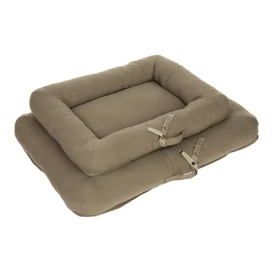 Deux coussins rectangulaires beiges superposés avec étiquettes visibles portant le nom ecolife, tissu matelassé, poignées en tissu sur le côté.