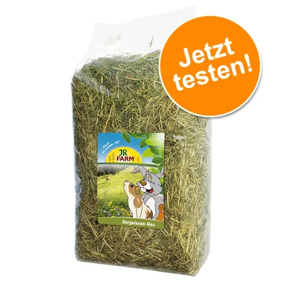 Sac de foin JR Farm Bergwiesen-Heu, étiquette avec dessin de lapin et cochon d’Inde. Texte allemand sur pastille orange : Jetzt testen! Sac de foin JR Farm Bergwiesen-Heu, étiquette avec dessin de lapin et cochon d’Inde. Texte allemand sur pastille orange : Jetzt testen!