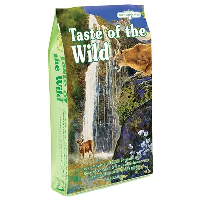 Taste of the Wild Rocky Mountain Feline Formula with Roasted Venison & Smoked Salmon, 6,6 lb. Kornfri kattefoderpose med tekst og naturmotiv.