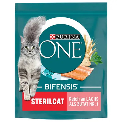 Purina ONE Bifensis Sterilcat, reich an Lachs als Zutat Nr. 1. Verpackung mit Bild einer Katze, Lachs, Weizen und Petersilie.