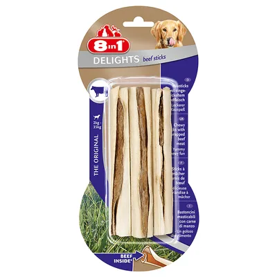 8in1 Delights beef sticks, przysmaki do żucia z zawiniętą wołowiną. Odpowiednie dla psów od 2 kg do 35 kg. Opakowanie pokazuje produkt i napis 'Beef Inside'.