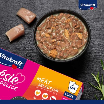 Vitakraft Poésie Délice Meat Selection Sauce, mit natürlichen Fleischstückchen, zuckerfrei, getreidefrei, Made in Germany. Packung enthält 6 Portionen: 2x Huhn, 2x Rind, 2x Lamm.