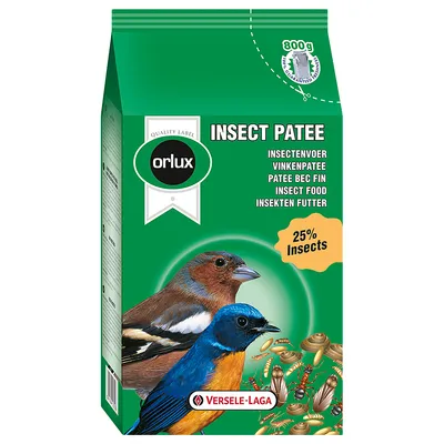 Orlux Insect Patee linturuoka, 800 g pakkaus. Teksti: 25% insects, Versele-Laga. Kuvassa kaksi lintua ja hyönteisiä. Tuotenimi ja paino näkyvissä.