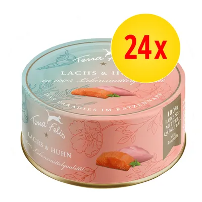 Terra Felis Lachs & Huhn, 100% Lebensmittelqualität, opakowanie 24x. Widoczne kawałki łososia i kurczaka na puszce. Tekst w języku niemieckim. Terra Felis Lachs & Huhn, 100% Lebensmittelqualität, opakowanie 24x. Widoczne kawałki łososia i kurczaka na puszce. Tekst w języku niemieckim.