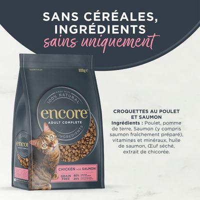 Sachet de croquettes pour chat encore Adult Complete, 800 g, poulet avec saumon, sans céréales, 80 % poulet et saumon, 20 % extraits naturels, 100 % ingrédients naturels.