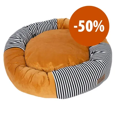 Cuscino rotondo per animali in tessuto arancione e a righe bianche e nere, etichetta visibile, sconto -50% indicato su cerchio arancione.