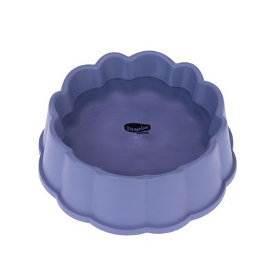Lilla foderskål af plast med bølget kant, Zooplus Basics-logo synligt i midten.