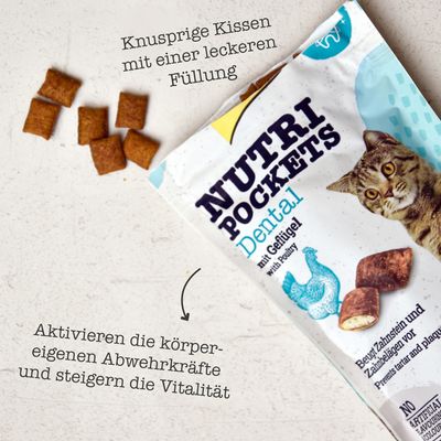 Nutri Pockets Dental mit Geflügel. Beugt Zahnstein vor, stärkt Abwehrkräfte und steigert Vitalität. Knusprige Kissen mit leckerer Füllung. Keine künstlichen Zusatzstoffe.