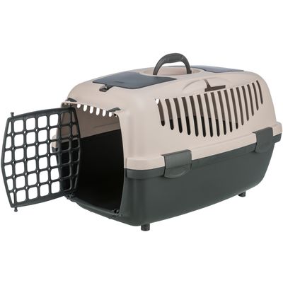 Transportbox z tworzywa sztucznego z otworami wentylacyjnymi, uchwytem do przenoszenia i drzwiami z kratą, otwarta. Dwukolorowy design w beżu i ciemnoszarym.