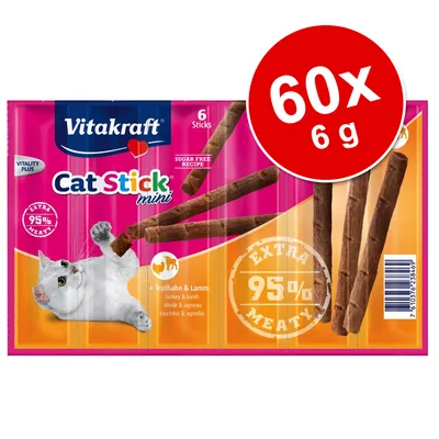 Vitakraft Cat Stick mini, 6 sticks, 60x6 g, ekstra 95 % meaty, sukkerfri opskrift, kalkun & lam. Billede af kat og stænger på emballagen.