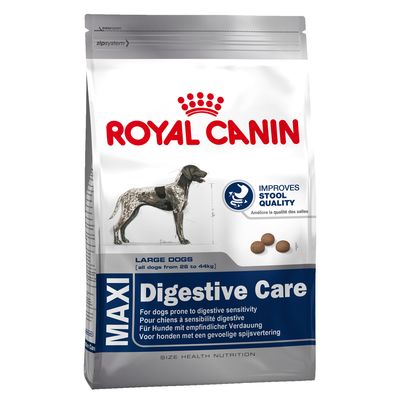Pachet hrană uscată Royal Canin Maxi Digestive Care pentru câini mari 26–44 kg, text vizibil: 'improves stool quality', imagine câine și crochete pe ambalaj.