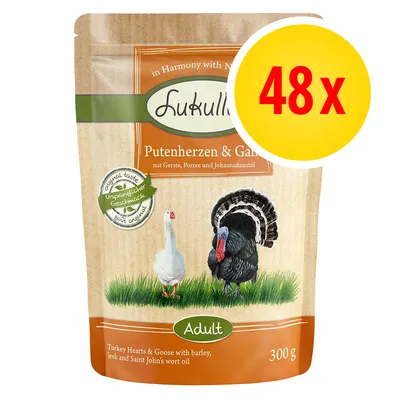 Lukullus Putenherzen & Gans Adult, 300 g. Förpackning med text: Turkey Hearts & Goose with barley, leek and Saint John's wort oil. Stor gul cirkel med röd text: 48x.