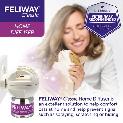 FELIWAY Classic Home Diffuser, veterinary recommended and clinically proven, helps comfort cats at home and prevent signs such as spraying, scratching or hiding.