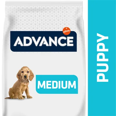ADVANCE affinity MEDIUM PUPPY -koiranruokapakkaus, jossa koiranpentu kuvassa. Näkyvissä tuotemerkit ja kokomerkintä.