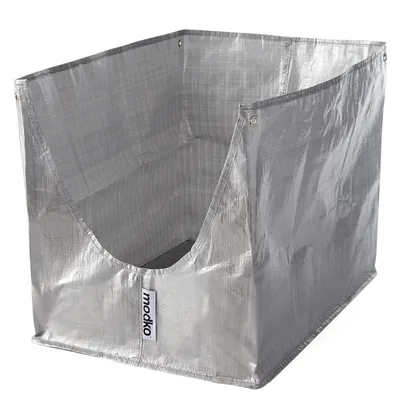Caixa prateada de material resistente com logótipo modko, adequada para armazenamento ou uso como acessório.