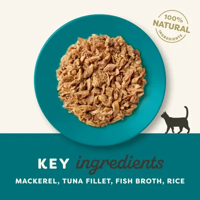 100% naturalne składniki. Kluczowe składniki: makrela, filet z tuńczyka, bulion rybny, ryż. Tekst w języku angielskim widoczny na obrazie.