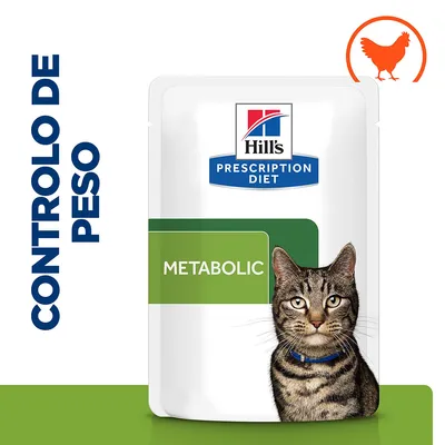 Embalagem de Hill's Prescription Diet Metabolic para gatos, com texto 'Controlo de peso' e imagem de frango no canto superior direito. Embalagem de Hill's Prescription Diet Metabolic para gatos, com texto 'Controlo de peso' e imagem de frango no canto superior direito.