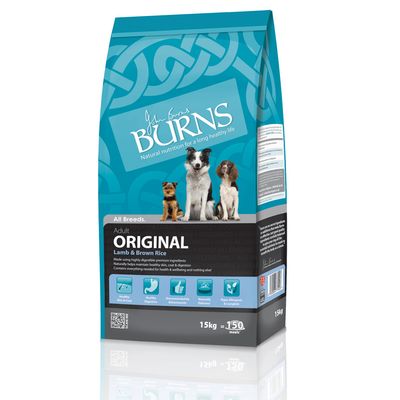 Burns Adult Original Lamb & Brown Rice koiranruokapakkaus, 15 kg. Pakkauksessa kolme koiraa ja tekstiä englanniksi, mm. 'Natural nutrition for a long healthy life', '150 meals'.