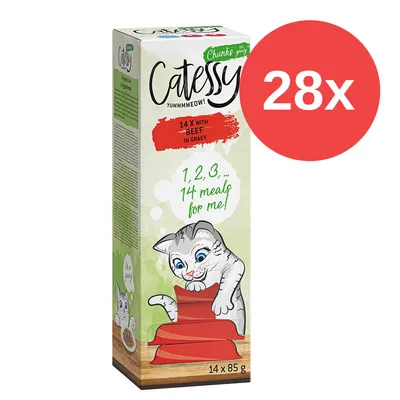 Caja de Catessy Chunks in Gravy, 14 x with beef in gravy, 1, 2, 3... 14 meals for me!, 14 x 85 g. Círculo rojo con texto: 28x.