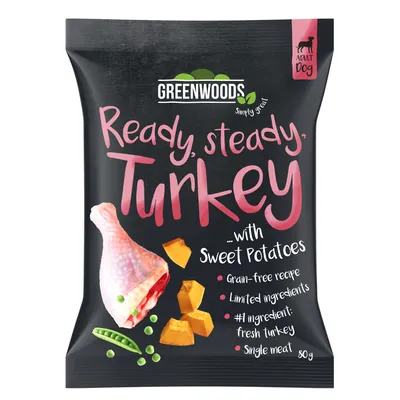 Greenwoods Ready, steady, Turkey met zoete aardappel. Graanvrij recept, beperkte ingrediënten, verse kalkoen als hoofdingrediënt, enkelvoudig vlees, 80g. Voor volwassen honden.