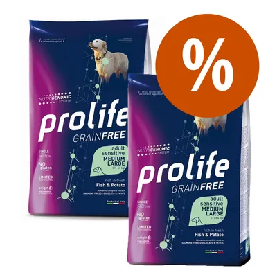 Due sacchi di Prolife Grain Free adult sensitive medium large 11–44 kg, Fish & Potato, senza glutine, single protein, offerta con simbolo percentuale arancione.