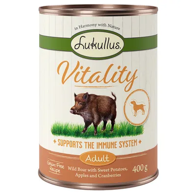 Lukullus Vitality Adult, divja svinja s sladkim krompirjem, jabolki in brusnicami, 400g. Podpira imunski sistem. Brez žit.