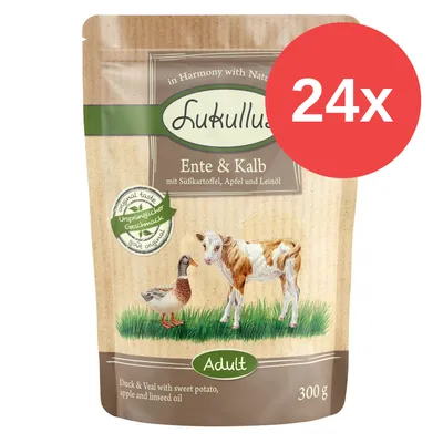 Lukullus Ente & Kalb Adult, 300 g. Paquete con pato y ternera, boniato, manzana y aceite de linaza. Lote de 24 unidades indicado en círculo rojo.