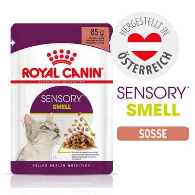 ROYAL CANIN SENSORY SMELL Soße, 85g, hergestellt in Österreich. Abbildung einer Katze und Futterstückchen in Soße.