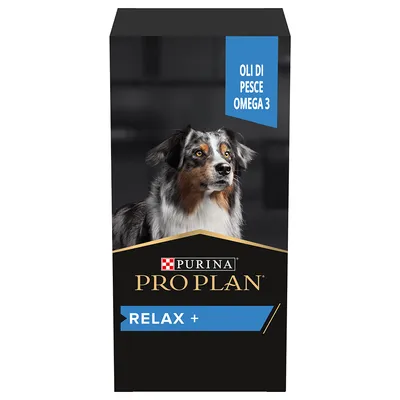 Confezione Purina Pro Plan Relax+ per cani, testo visibile: 'OLI DI PESCE OMEGA 3', immagine di un cane sul fronte della scatola.