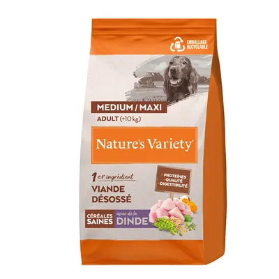 Sac Nature’s Variety Medium/Maxi Adult (+10 kg), 1er ingrédient viande désossée, céréales saines avec de la dinde, emballage recyclable, protéines qualité digestibilité visibles sur l’emballage.