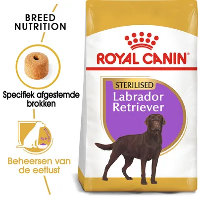 Royal Canin Sterilised Labrador Retriever hondenvoer, afbeelding van brok, tekst: Specifiek afgestemde brokken, Beheersen van de eetlust.
