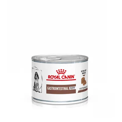 Royal Canin Gastrointestinal Puppy dåse, Ultra Soft Mousse, billede af hund, teksten VETERINARY DIET synlig på emballagen.