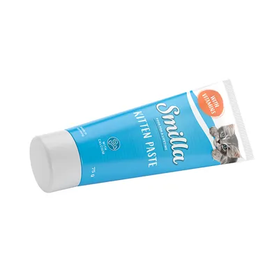 Smilla Kitten Paste, 75g tube, with vitamins and calcium. Suitable for kittens, blue packaging with cat motif.