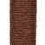 Gros plan sur un poteau cylindrique recouvert de corde en sisal marron, matériau tressé visible.