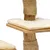 Tiragraffi con colonna in legno, corda in sisal e superfici imbottite in tessuto color crema.