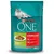 Συσκευασία Purina ONE STERILCAT 85g με εικόνα γάτας, πιάτο με κομμάτια σε σάλτσα, εμφανές κείμενο: Gewichts­kontrolle, Unterstützt gesunde Harnwege. Χωρίς χρωστικές ή συντηρητικά.