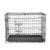 Cage pour animal en métal avec porte à loquet et plateau amovible en plastique noir visible au fond.