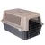 Transportbox van kunststof met ventilatiesleuven en traliedeur, beige-zwart.