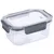 Transparente opbergbox met grijze sluitclips en deksel, geschikt voor het bewaren van levensmiddelen of dierenvoer.