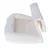 Panier pour animal en tissu blanc, forme carrée avec rebords épais et coussin amovible assorti posé à côté. Aucun texte ou marque visible.