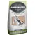 Zak Greenwoods 100% Plant Fibre kattenbakvulling, natuurlijke klontvormende kattenbakvulling, inhoud 30L. Tekst: cat litter, up to 700%, odour control, low dust, cats use it, compostable.