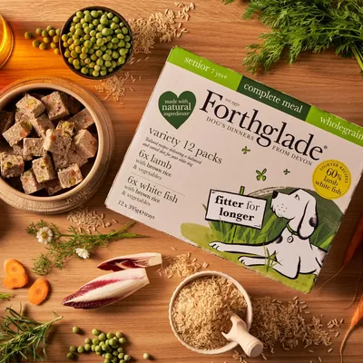 Forthglade variety pack showing 6 lamb with brown rice and vegetables, 6 white fish with brown rice and vegetables, made with natural ingredients, for senior pets aged 7 years plus.