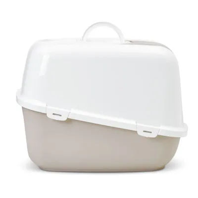 Kattenbak met deksel, handvat bovenop, gemaakt van wit en beige plastic. Geen merknaam of extra accessoires zichtbaar.